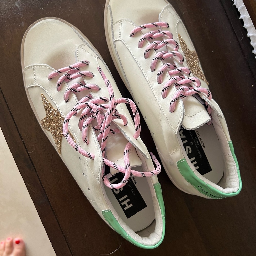Golden Goose White Sneakers with Gold Star and Pink Laces - Picture 4 of 7